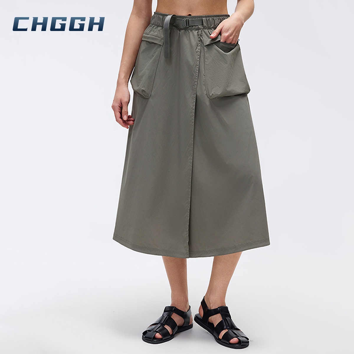 Women's cargo midi skirt