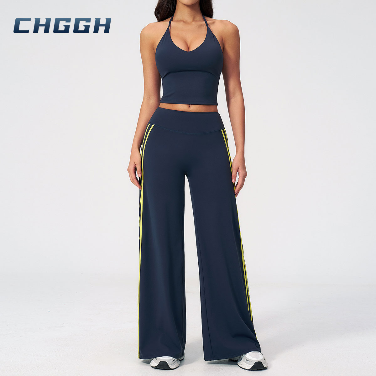 Sports suit