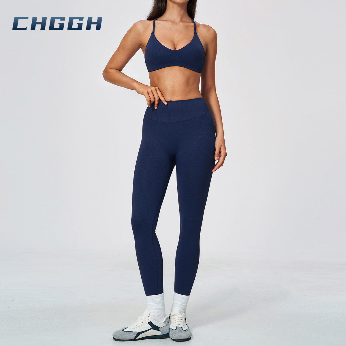 Butt-lifting workout bottoms