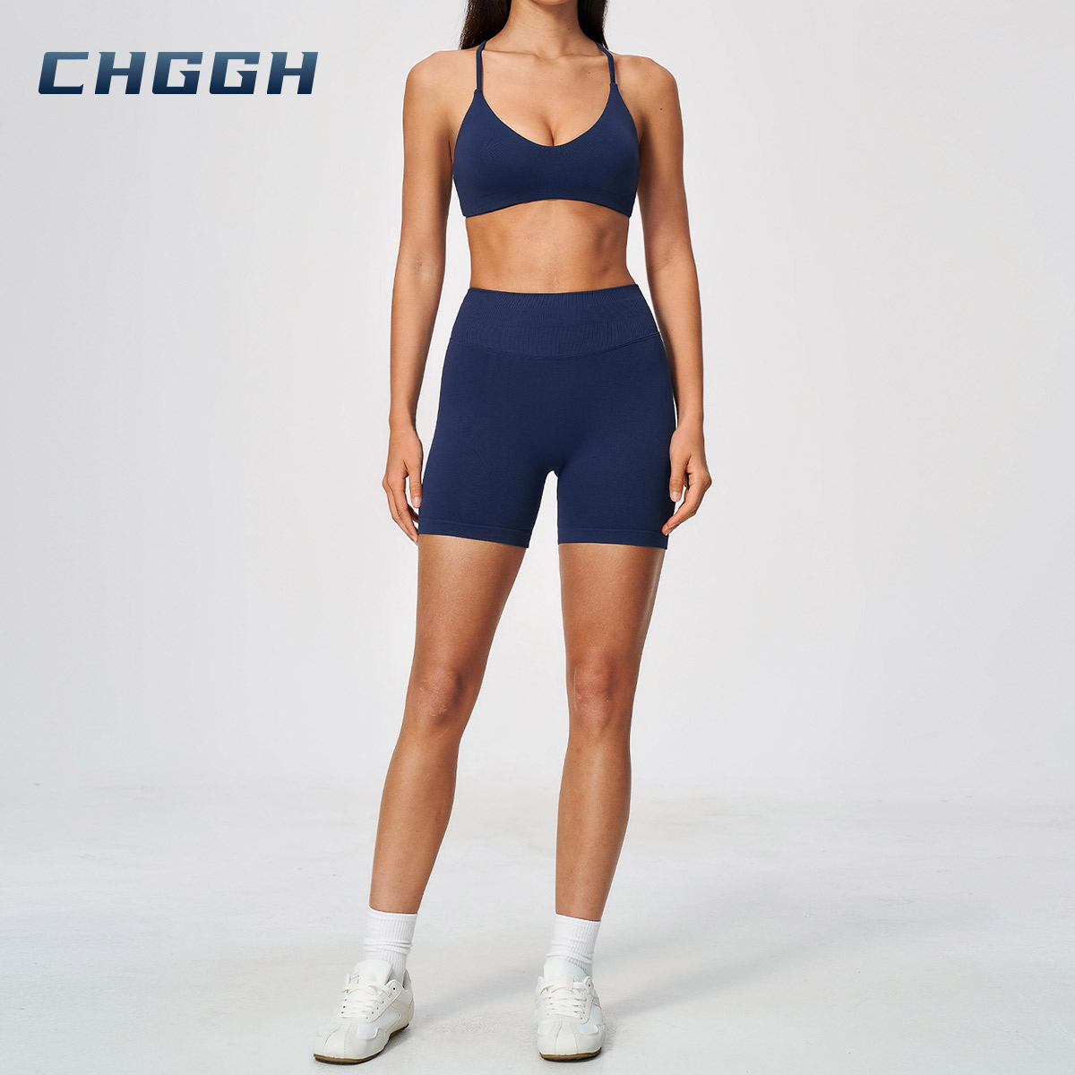 Butt-lifting workout bottoms